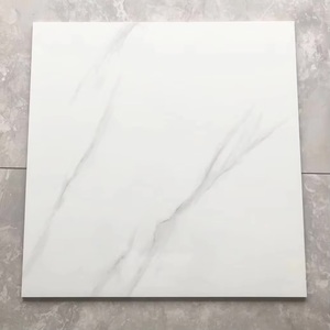 Carreaux de sol en porcelaine blanche de Carrare, carreaux vitrifiés de luxe 60x60 pour salon - Product Image 1