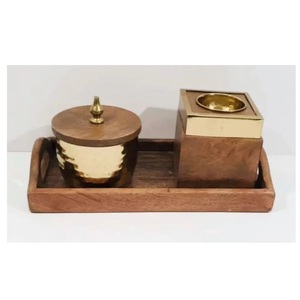 Ensemble d'encensoir esthétique religieux en bois de santal avec support en laiton martelé et plateau fait main - Product Image 2