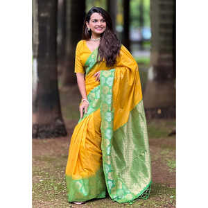 Sari de Seda Suave Amarillo con Bordado Floral y Zari, Vestido de Noche Elegante con Contraste Tejido, 0.65g - Product Image 2