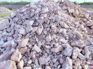 High K2O Potash Feldspar Lumps for <b>Ceramic</b> Tiles Glass Industry Feldspar Supplier India - Product Image 2
