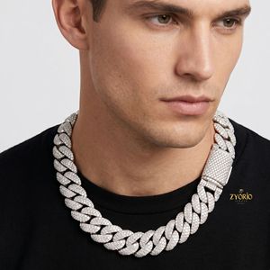 Collier chaîne cubaine en or 10K sertie de diamants, style pavé, bijoux de luxe - Product Image 1