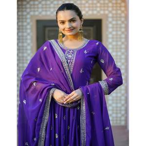 Vestido de Noche de Diseñador, Elegante Vestido Bordado con Trabajo de Lentejuelas - Product Image 3