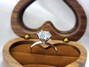 Anillo de compromiso de moissanita redonda de 2 CT, anillo de boda redondo, anillo de compromiso con halo oculto, anillo de aniversario, anillo de promesa - Product Image 2