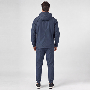 Traje Deportivo de Nylon Personalizado para Hombre, Resistente al Viento, para Invierno, Senderismo y Camping, Impermeable, con Cremallera Frontal y Capucha - Product Image 3