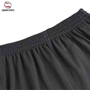 Conjuntos de Uniformes de Baloncesto Ligeros con Estampado, Ajuste Cómodo, Tallas Personalizadas, Secado Rápido, Transpirables, MOQ Bajo, Colores Personalizados - Product Image 4