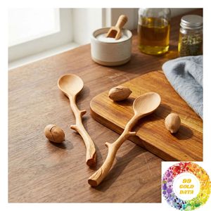 Cuchara de Madera Natural Hecha a Mano, Regalo de Cumpleaños, Accesorio de Cocina para Mamá, Papá, Amigos, Parejas y Cocineros Caseros - Product Image 4