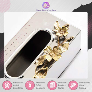 Porte-boîte à mouchoirs de luxe en acier inoxydable avec motif floral élégant en feuille d'or – Conçu pour les intérieurs modernes à prix abordable - Product Image 4