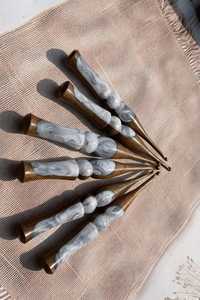 Handmade Wooden Resin Crochet <b>Hook</b> – Pearl White Grey Shade – Ergonomic Handle – Smooth Lightweight Knitting Tool - Product Image 6