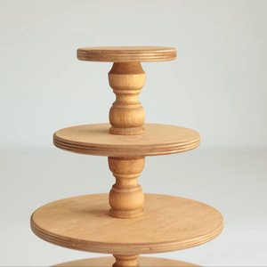 Support à gâteau réglable en bois, écologique et fait main, pour boulangeries et événements - Product Image 1