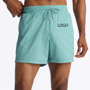 กางเกงขาสั้นผู้ชายลายทางคุณภาพสูงพร้อมเชือกผูกและโลโก้ เอวยางยืด เหมาะสำหรับผู้ซื้อจำนวนมาก มีกระเป๋าข้างเพื่อความสะดวกสบาย - Product Image 1