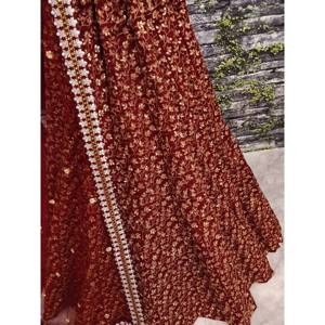 Lehenga Choli de mariée en soie avec broderie Zari bordeaux et dos illusion - Product Image 2