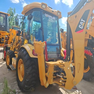 Chargeuse-pelleteuse Caterpillar 420F d'occasion, 4 tonnes de charge nominale, 64 kW de puissance, moteur et boîte de vitesses d'origine - Product Image 4