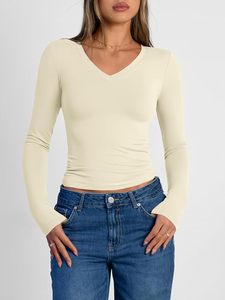 T-shirt femme manches longues en matière recyclée, texture côtelée, coupe ajustée, élégant, pour le bureau, vêtements professionnels pour femme - Product Image 4