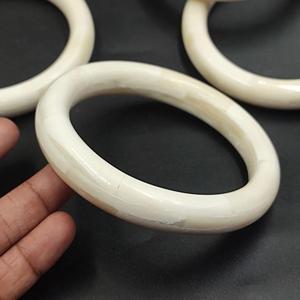 Brazalete de Hueso Hecho a Mano, Ecológico y Natural, Estilo Étnico Tribal, Bohemio Moderno y Vintage, Joyería de Moda para Mujer - Product Image 2