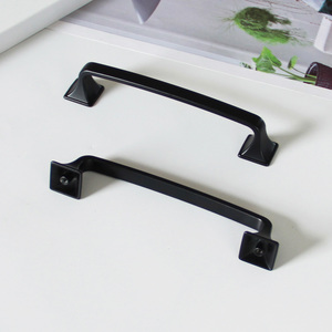 Poignée de meuble carrée minimaliste moderne en alliage de zinc, nickel brossé, pour armoires de cuisine et de salle de bain, tiroirs, écologique - Product Image 1