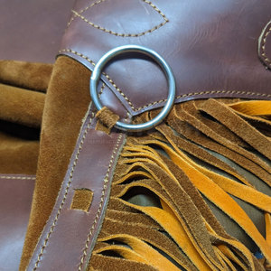 Pantalones de cuero de gamuza con correas de hebilla seguras para una conducción segura y uso al aire libre - Product Image 6