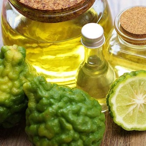 Huile essentielle de bergamote écologique pour éclaircir la peau, contrôler l'acné et favoriser un éclat naturel, idéale pour les soins de la peau DIY et les routines beauté - Product Image 6