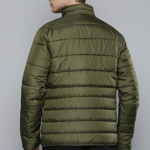 Veste matelassée pour homme, vert olive, col montant, fermeture éclair, coupe-vent, décontractée, couleur unie, extérieur en polyester, coupe régulière - Product Image 3