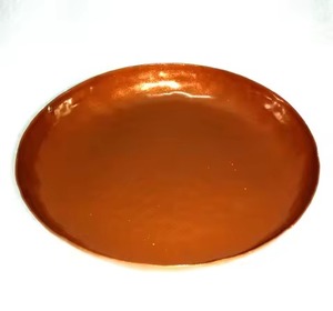Assiette de présentation en cuivre avec un design élégant en relief pour les événements de mariage - Product Image 2