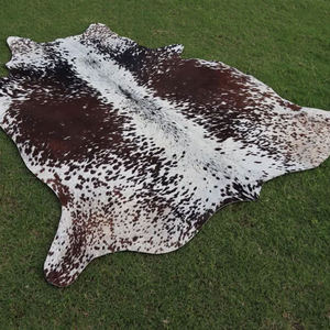Alfombra auténtica de piel de vaca natural, tapete de piel de vaca auténtica para dormitorio, sala de estar, alfombra de piel de vaca genuina. - Product Image 1