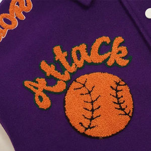 เสื้อแจ็คเก็ตบอมเบอร์หนังขนสัตว์คุณภาพสูงสำหรับผู้ชาย ดีไซน์วาร์ซิตี้ทันสมัย ปักลายด้านหน้า บริการ OEM - Product Image 5