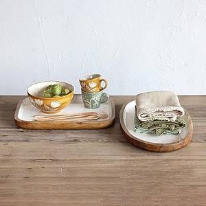 Plateau de service carré en bois avec intérieur crème et poignées pour usage résidentiel - Product Image 6