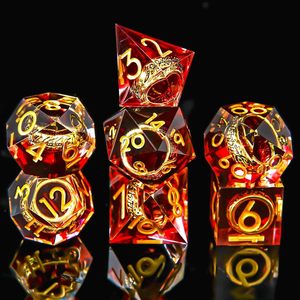 Set di Dadi DND con Anello, Dadi in Resina con Bordi Affilati, Inclusione Anello Dorato Adatto per Dadi D&D Il <span class=keywords><strong>Signore</strong></span> <span class=keywords><strong>degli</strong></span> <span class=keywords><strong>Anelli</strong></span>, <span class=keywords><strong>Giochi</strong></span> di Ruolo RPG, Rosso - Product Image 1