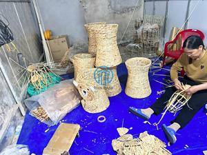 Cesta de juguetes de ratán hecha a mano OEM, diseño de tulipán, fabricada en Vietnam, tamaño personalizado, para decoración de guardería. - Product Image 6