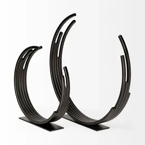Sculpture Métallique Contemporaine Faite à la Main : Accent Design Élégant pour Projets de Décoration Intérieure Résidentielle Sophistiquée Mondiale - Product Image 1
