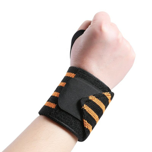 สายรัดข้อมือไนลอนแบบปรับได้พร้อมแถบสีส้มสำหรับพยุงข้อมือ ทุกเพศ ทุกฤดูกาล กว้าง 2 นิ้ว - Product Image 1