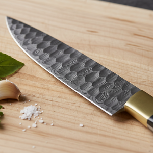 Cuchillo de Chef Ambidiestro de Acero de Damasco Premium de 8 Pulgadas, Extra Afilado, con Patrón Martillado en Espiral, Personalizable OEM, Mango de Cuerno para Chefs Caseros - Product Image 4