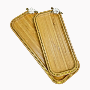 Plateau de service rectangulaire en bois au design magnifique avec accent floral, plateau décoratif pour servir les aliments, pour hôtel, restaurant, etc. - Product Image 1