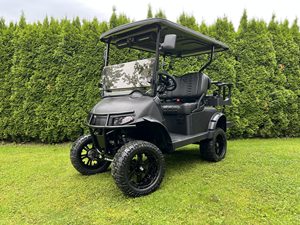 รถกอล์ฟไฟฟ้า EZGO RXV ปี 2026 แบบ 4 ล้อ ขับเคลื่อนด้วยแบตเตอรี่ 4 ที่นั่ง รถกอล์ฟบั๊กกี้ แบตเตอรี่ลิเธียม ได้รับการรับรองมาตรฐาน GCC เหมาะสำหรับรีสอร์ทกอล์ฟ - Product Image 1