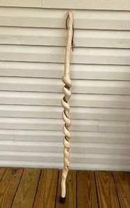 ไม้เท้าเดินป่าทำจากไม้แค้มปิ้งดีไซน์แบบดั้งเดิมไม้เท้ามีดีไซน์แกะสลักด้วยมือ - Product Image 4