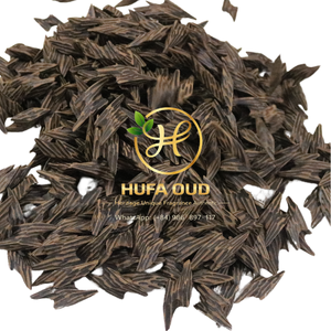 Parfum d'intérieur de luxe Tiger Oud Wood - Product Image 3