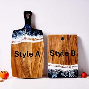 Planche à découper en bois et résine époxy de luxe, faite à la main, décorative, pour la cuisine et le service - Product Image 3