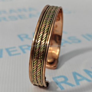 Brazalete de Cobre Moderno y Ecológico para Terapia Biomagnética, Brazalete de Cobre Puro Sólido con Imanes Individuales para una Recuperación Mejorada del Cuerpo en General - Product Image 4