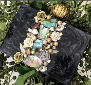 Pochette mode pour femmes en résine multicolore Art Marbre Look Design Epoxy Ladies Bag Box Purse from India - Product Image 4