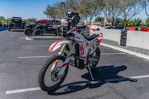 Producto TOP en 2024: Kovve Moto 450 Raally Pro Race, Listo para Usar - Product Image 3