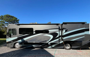 Camping-cars d'occasion abordables 2022 2023 2020 Fleetwood Pace Arrow RV 40 pieds, couleur personnalisée disponible, faible kilométrage - Product Image 2