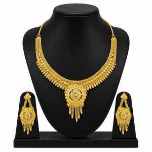 Venta al por mayor de conjuntos de collares cortos de moda chapados en oro de 14K, 18K, 24K, con diseño tradicional, de latón con relleno de oro. - Product Image 1