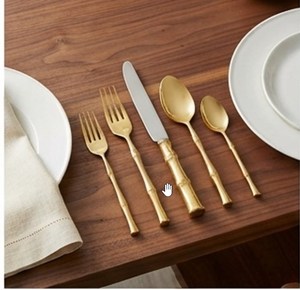 Ensemble de couverts en métal avec poignée en bambou doré, finition mate, résistant à la rouille, design moderne, vaisselle de mariage - Product Image 5