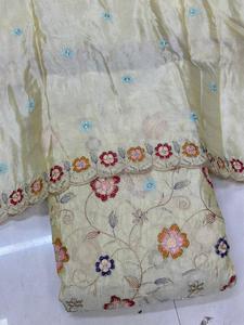 Broderie de perles sur tissu viscose, travail multicolore - Product Image 3