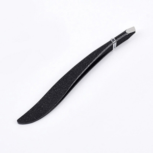 Pince à épiler professionnelle en acier inoxydable de couleur noire de précision avec pointe inclinée et ensemble de ciseaux pour femmes et hommes, écologique - Product Image 2