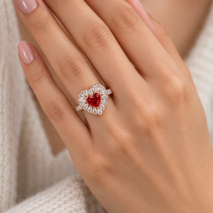 Bague romantique en or jaune 14 carats avec pierre précieuse en forme de cœur rouge, halo de pétales, diamant de laboratoire, bijoux personnalisés OEM - Product Image 3