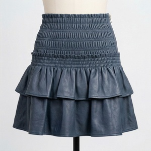 Mini-jupe en cuir PU pour femme, taille élastique, volants, style évasé, couleur unie, toutes saisons - Product Image 1