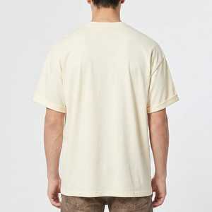 T-shirt beige surdimensionné pour homme à prix abordable, en coton premium, coupe ample, col rond, manches courtes, uni, décontracté, streetwear, été - Product Image 2