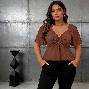Offre spéciale sur Temu : Blouse tunique décontractée élégante pour femme, grande taille, marron, à nœud torsadé, col en V, manches courtes, ourlet évasé, pour l'été - Product Image 3