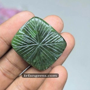 Lot de Cabochons Sculptés en Néphrite de Qualité Supérieure, Prix de Gros, 100% Naturel, pour la Fabrication de Bijoux en Néphrite, Lot de Pierres et Cristaux de Jade - Product Image 1