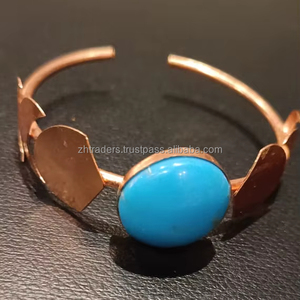 กำไลข้อมือทองเหลืองทำมือ ปรับขนาดได้สำหรับผู้หญิง พร้อมเคลือบทองขัดเงา สำหรับงานปาร์ตี้ ให้ความรู้สึกสง่างาม - Product Image 1